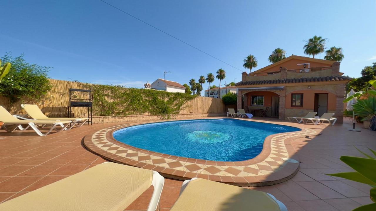 Chalet El Parral - Piscina Y Sala De Cine Malaga Ngoại thất bức ảnh