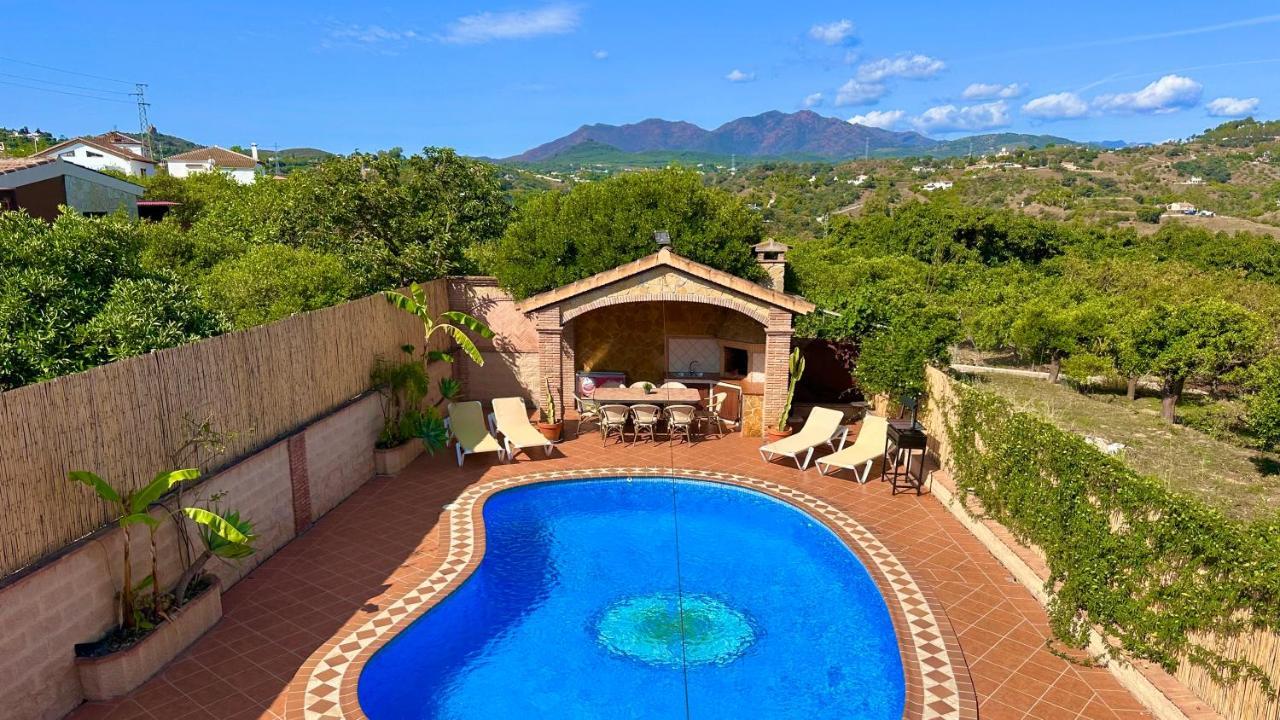 Chalet El Parral - Piscina Y Sala De Cine Malaga Ngoại thất bức ảnh