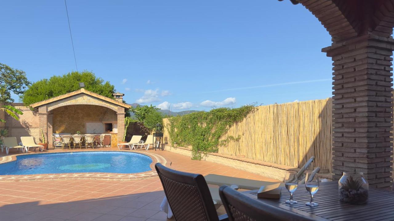 Chalet El Parral - Piscina Y Sala De Cine Malaga Ngoại thất bức ảnh