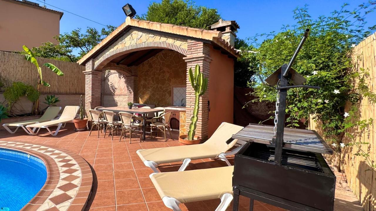Chalet El Parral - Piscina Y Sala De Cine Malaga Ngoại thất bức ảnh